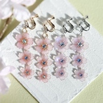 -春爛漫-  3連桜のピアスorイヤリング(金属アレルギー対応金具/さくら/ピンク/ディップアート/入学式/プレゼント)