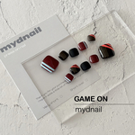 《Foot／GAME ON》個性派ネイル／フットネイル／スポーツネイル／カラフルネイル／おしゃれネイル／ボルドーネイル／ネイルチップ