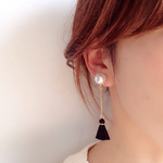 パールとタッセルのゆらゆらピアス