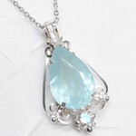 SV925 13.1ct!!大粒アクアマリンとムーンストーンのペンダント＊