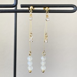 3粒ネフライトの華奢なイヤリング/ピアス