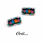【ミニ】ビーズ花柄刺繍ピアス