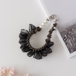 〔 Chic & Frill 〕スマホハンドストラップ　大人可愛い シンプル　サンドベージュ｜パール｜上品｜かわいい｜大人｜フリル