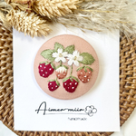 刺繍ブローチorヘアゴム✳︎いちご pink