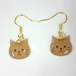 【再…販】カワイイ愛猫ピアス。茶色。