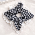 ギンガムチェックレーススクエアシュシュ｜ milk gingham lace chouchou🫧