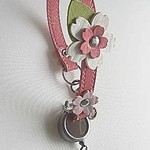 桜のモチーフが可愛いリールキーホルダー【濃ピンク】