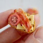 ベーコンとトマトのオープンサンド