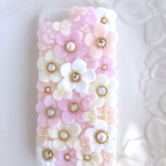 おとぎの国のお花畑iPhoneケース《スマホケース》
