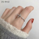 リング 飛行機 モチーフ シルバー フリーサイズ オープンリング 調節可能 レディース ジュエリー 旅行 旅好き ギフト ププレゼント 贈り物