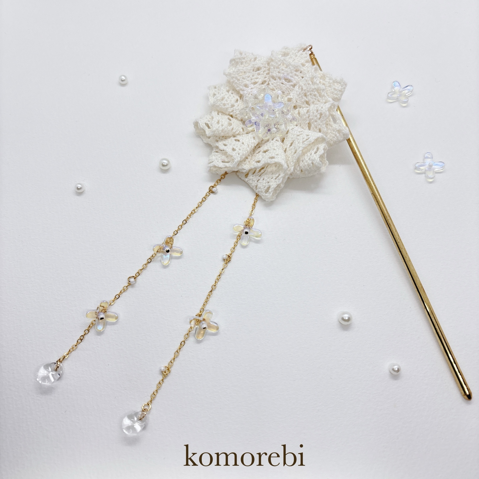 ⁺⊹再販⊹⁺ひよこのビーズ刺繍 ブローチ🐥 - morino.komorebi | minne