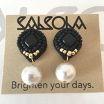 ビーズ刺繍 / ミニスクエア ブラック×ブラック×コットンパール10mm