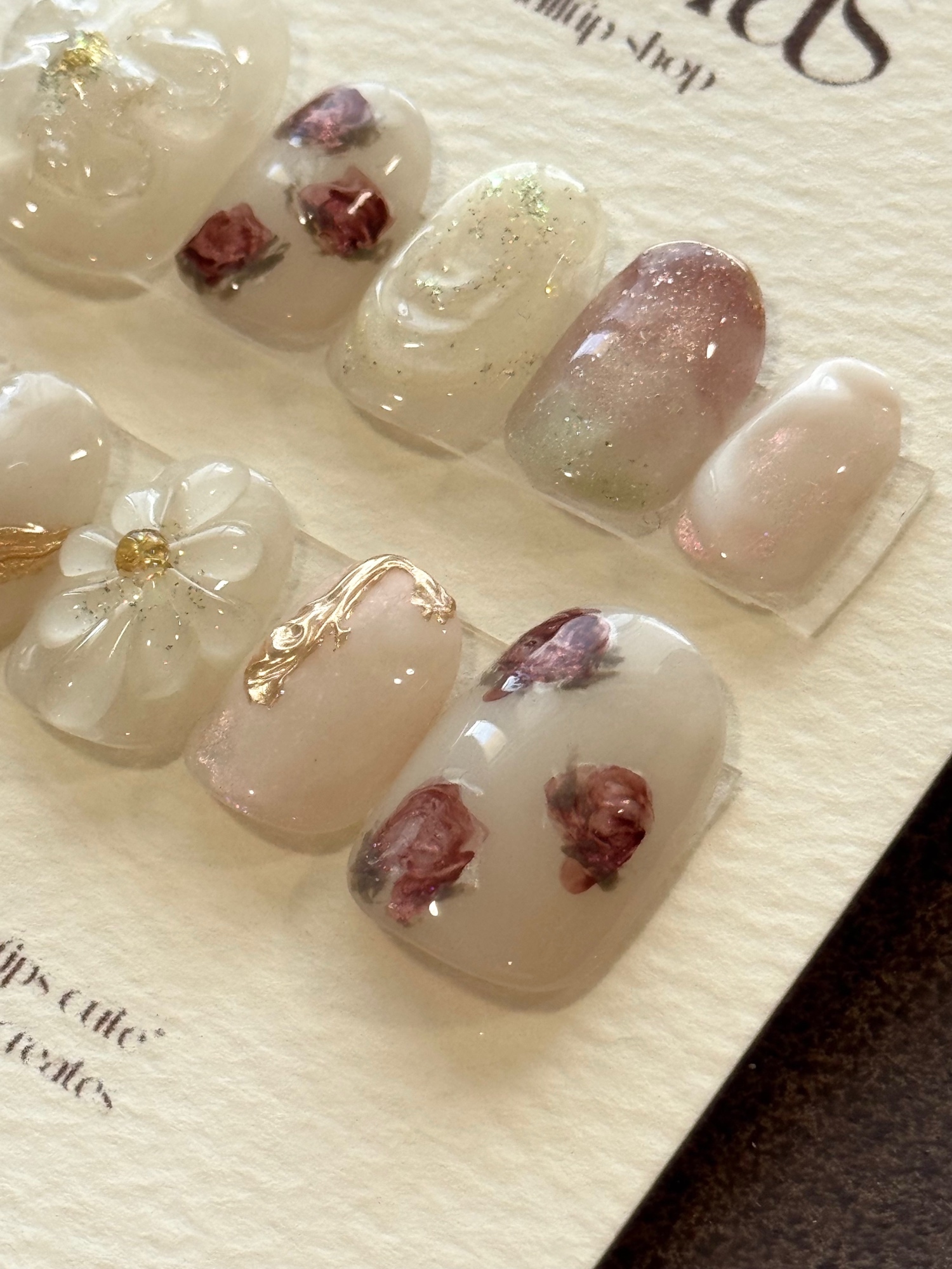 フラワー薔薇ネイルチップ NO.325 ぷっくり ニュアンス キラキラ 春