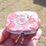 S様　ご依頼品・ 薔薇・月サークルとエッフェル塔のピルケース（鏡付）