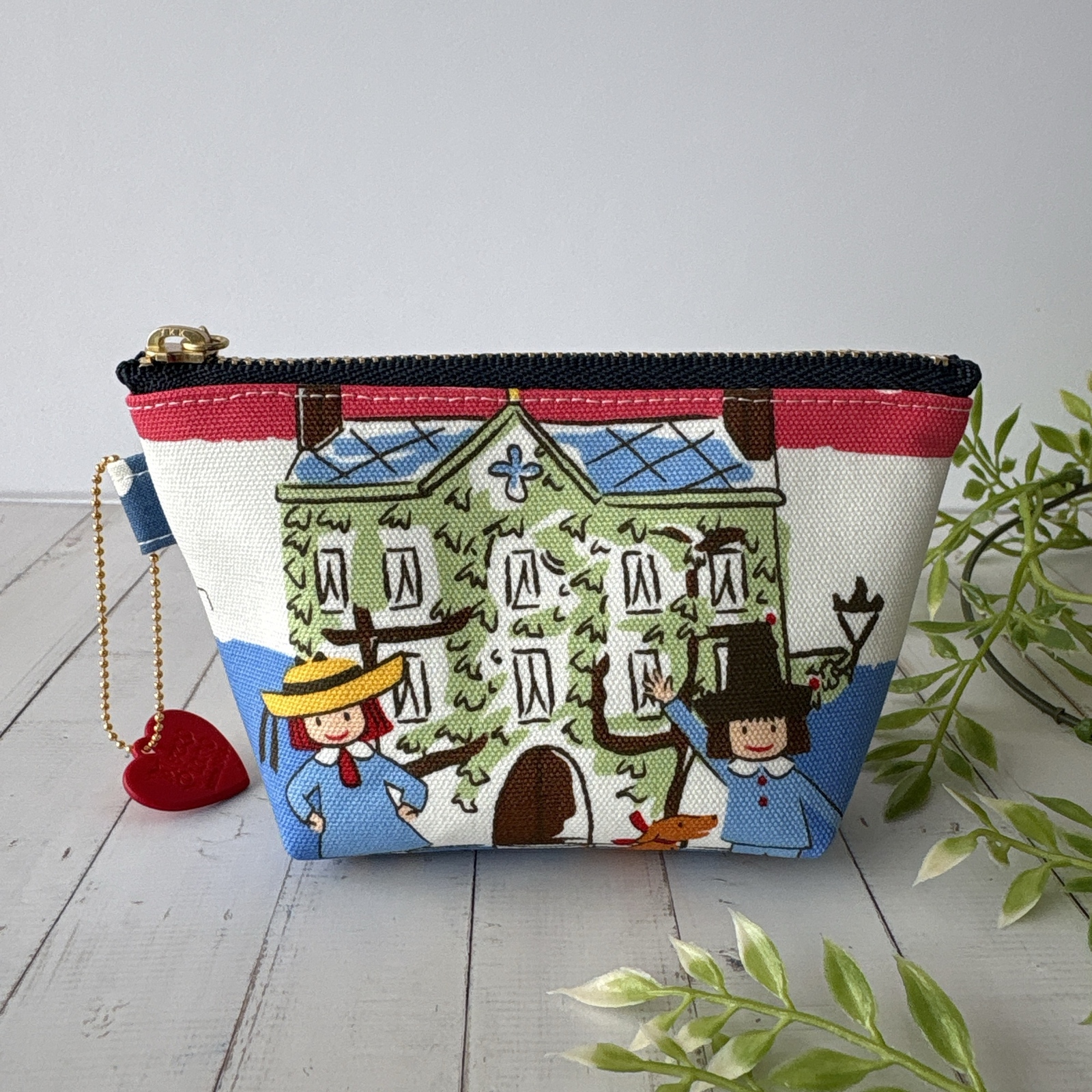 セール☆ロラライハリス 刺繍デイジースーフリルポーチ ロラライハリス