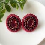 再販しました。♡まんまるいビーズ刺繍イヤリング4（ボルドー）
