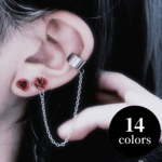 薔薇のチェーンピアス-両耳用 / ゴシック  メンヘラ イヤーカフ 軟骨 ヲタ活 サージカルステンレス 14G 16G 18G メンズ ピンク ブランド 系 調 地雷 病みかわ 軟骨 病みかわいい