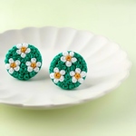 小花柄 刺繍ピアス/イヤリング【グリーン】