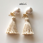 コットンパールとタッセルピアス