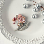 【新作】春 夜桜  ビーズ刺繍ブローチ