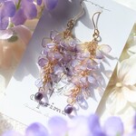 降り注ぐ藤の花のピアス/イヤリング