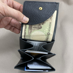 手縫いしたイタリア製革の財布　試作品