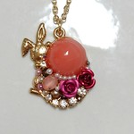 エレガントな ぴょっこりうさぎ マットゴールドネックレス たまご 薔薇 レジン パール ビジュー 送料無料 
