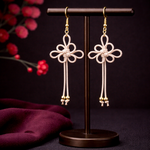 吉祥結びのピアス(イヤリング)(ベージュ)【チャイナ】【中華風】【アジアン】【華ロリ】【和ゴス】【卒業式】【着物】【袴】【成人式】【浴衣】【和風】
