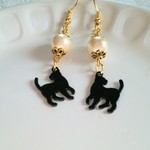 黒猫とコットンパールのピアス《イヤリング》
