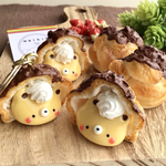 KUMAチョコナッツがけシュークリームキーリング🍫🧸