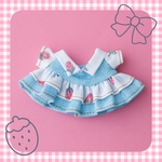 10cm ぬい服　いちごワンピース　青×白