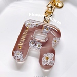 【ふんわりお花】flower♡ウルツヤ♡デザインチャーム♡キーホルダー♡キーリング⚫︎アルファベット⚫︎