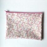 リバティ  内ポケット付 キャンディピンクの花柄ポーチ   25cmファスナー Ｌサイズポーチ
