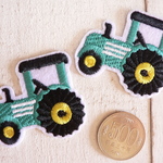 【2枚セット】トラクター　みどりアイロンワッペン　アップリケ　手芸　 のりもの　車　