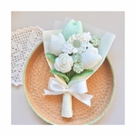 爽やかブルー＆グリーンのフラワーブーケ　チューリップ　枯れない花　かぎ編み　毛糸　花　ニットフラワー　花束　ブーケ　フラワーギフト　プレゼント　誕生日　結婚祝い　出産祝い　新築祝い　敬老の日ギフト　