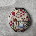 刺繍コンパクトミラー