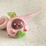 桜もちはむちゃんの根付けストラップ🌸🐹