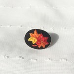 【SALE♡セール】紅葉（もみじ）の刺繍の帯留めNo4（黒生地・赤オレンジ黄）