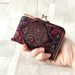刺繍生地のカードサイズアクセサリーケース 【華】 小物入れ ミニケース