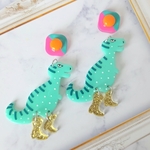 グリーンの恐竜🦖ピアス＊イヤリング