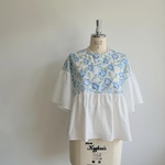 即発送♡ 4月のお花のお洋服：大きいネモフィラ（ドロップショルダーブラウス）