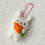 にんじんもぐもぐ🥕うさぎさんマスコットキーホルダー🐰