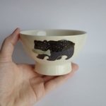 熊と鮭のお茶碗(ホワイト)　飯碗 / ごはん茶碗 / ボウル / 陶器