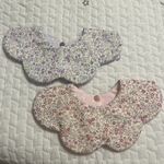 花びらスタイ　ハンドメイドスタイ　リバーシブル　花柄　2枚セット