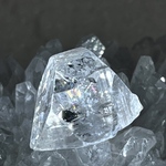 天使の水晶✨　レインボー　アポフィライト　ラフストーン　原石　魚眼石