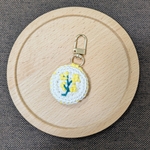 私だけのキーホルダー　ミモザ刺繍