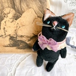 アンティーク風ミニチュア猫ドール　(黒猫)