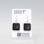 【ラスト】アクリル　QRコードピアス　イヤリング　ブラック　a-k5 