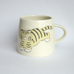 大きなトラのマグカップ　コーヒーカップ / 陶器 / トラ / 虎 