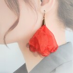 オレンジシフォンのフラワータッセルピアスorイヤリング